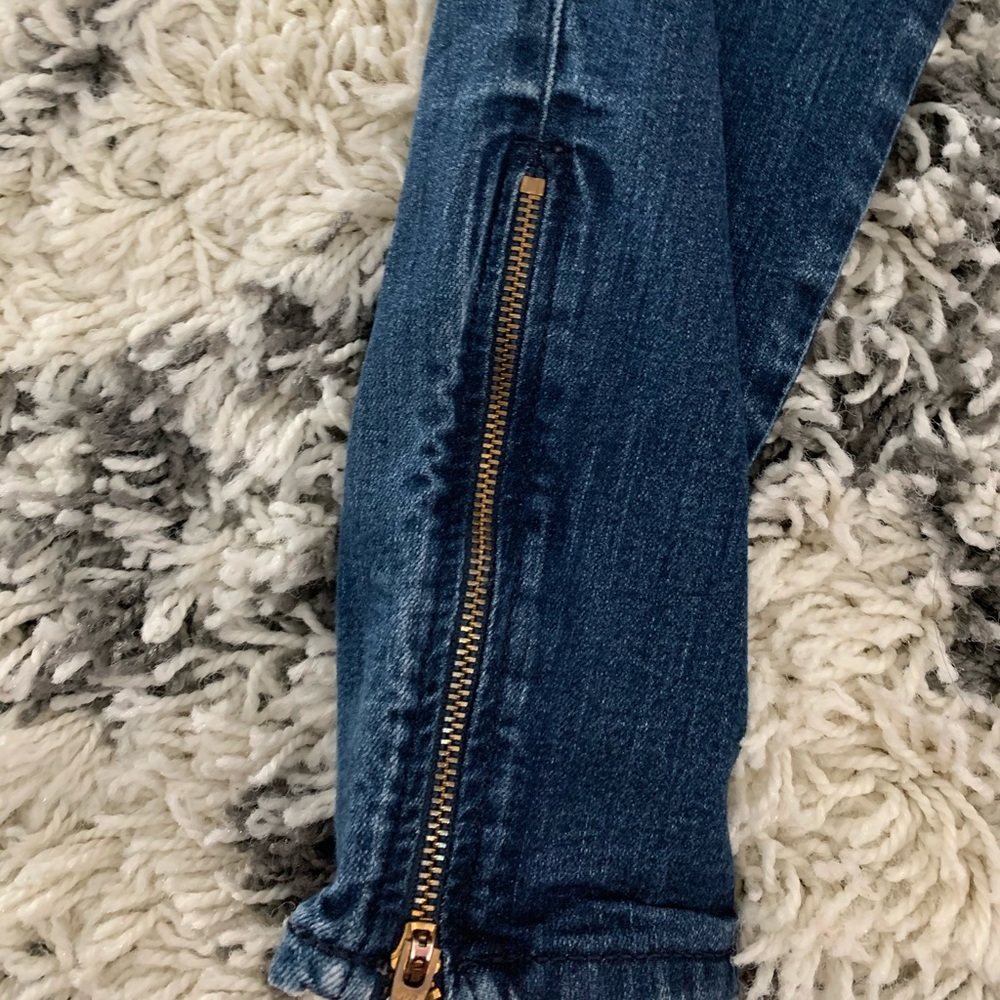 Express Jeans - Picture 2 of 4